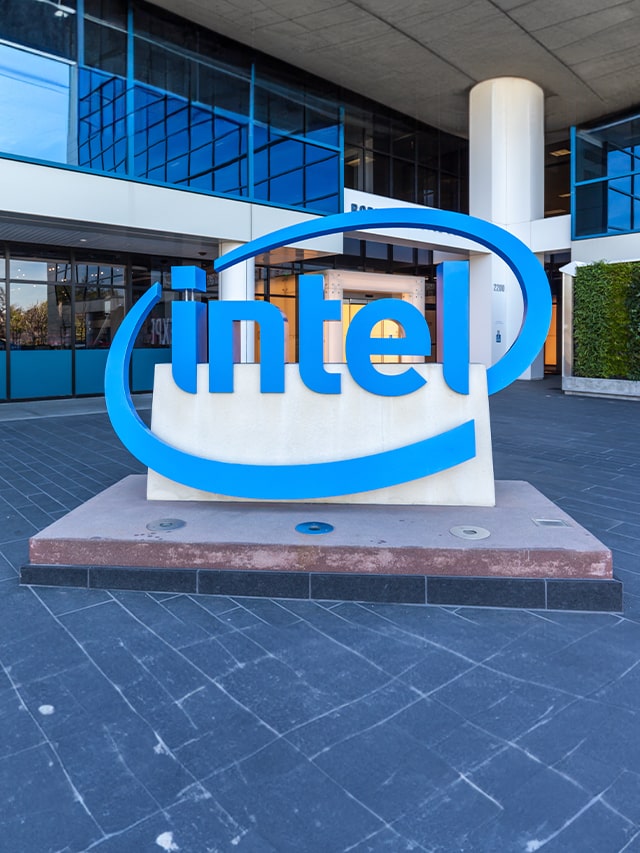 Close-up of the Intel sign at the entrance of The Intel Museum in Silicon Valley; concept of the Intel Graduate Internship 2025 [CCG] in India
